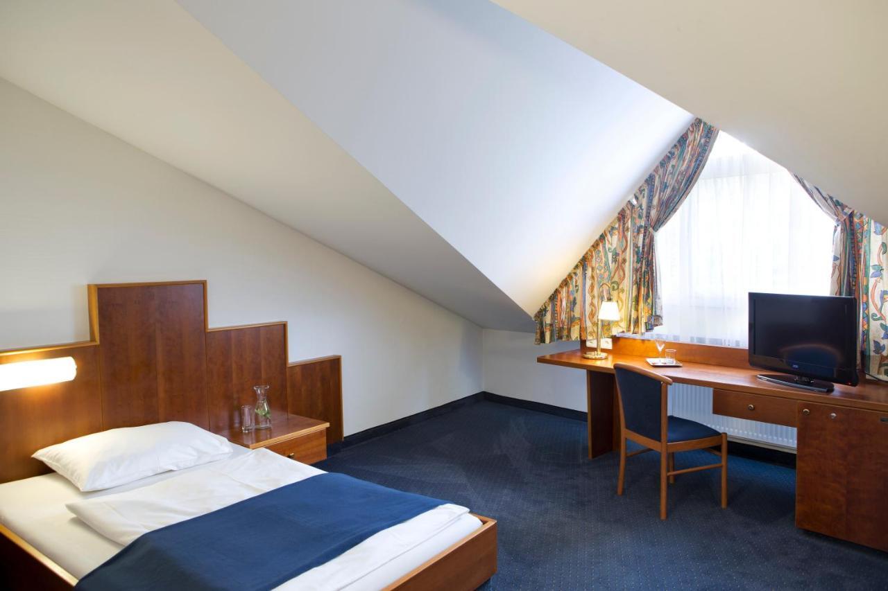 Hotel Paradies Грац Номер фото